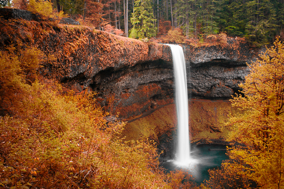 Photo of autumn waterfall in Oregon by Photos By Orion